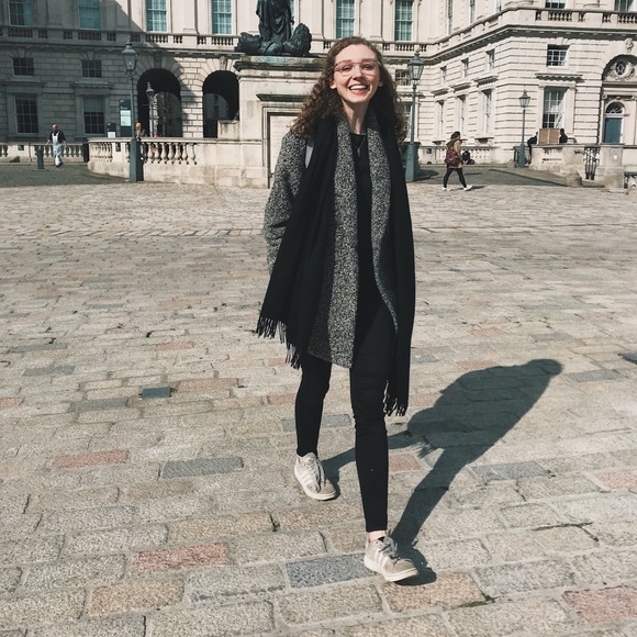 ✨ MEET YOUR SELLER ✨ - Picture 2 of 2